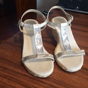 Chaps silver wedges